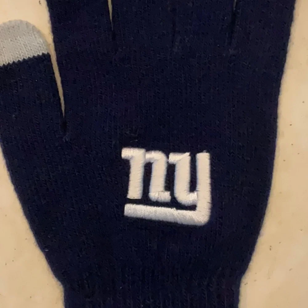 NY Giants Gloves Unisex Knit New York NWOT Logo Season Ticket Holder Blue